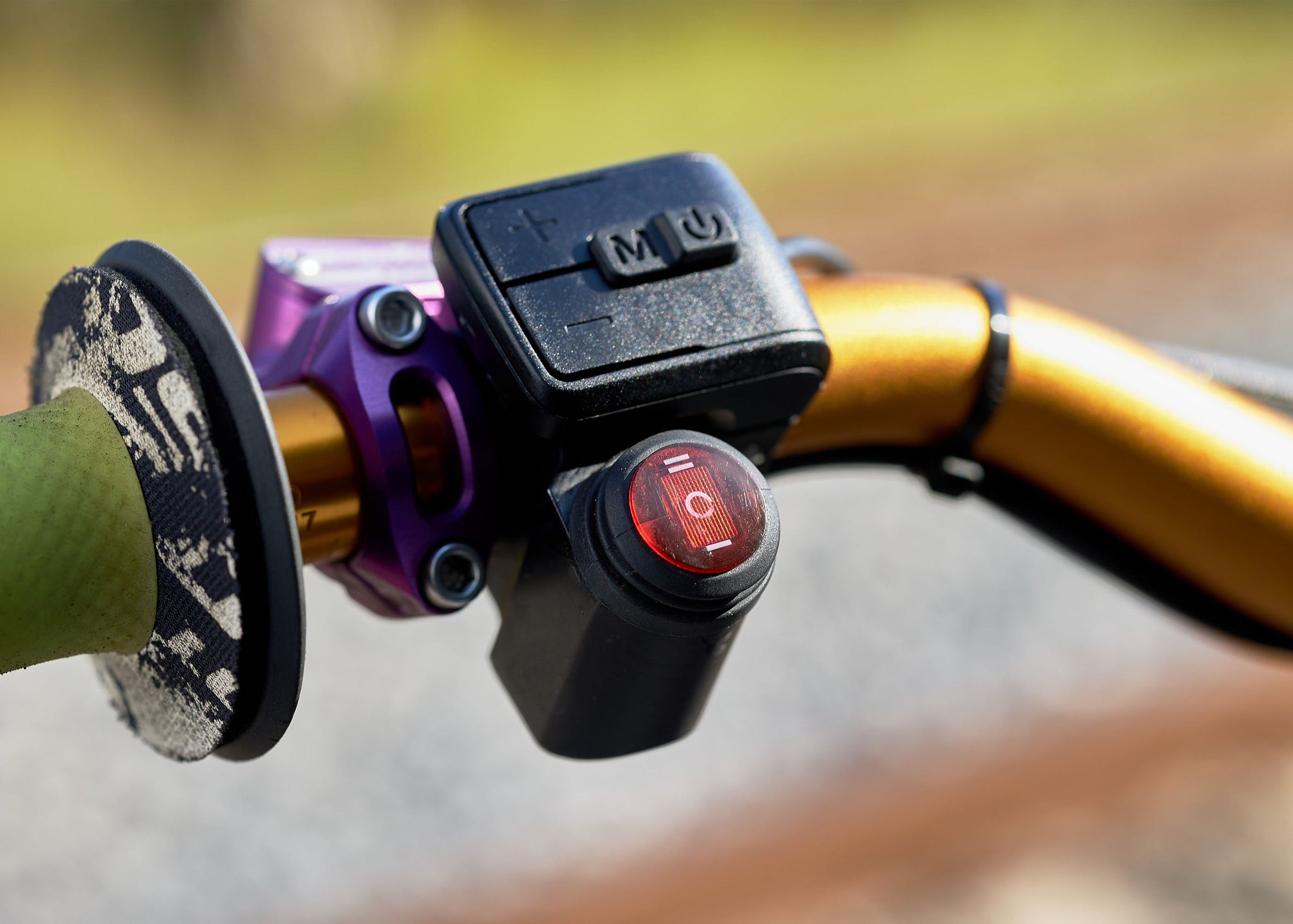 GritShift Duster Headlight & Taillight Kill Switch – DH Motoring